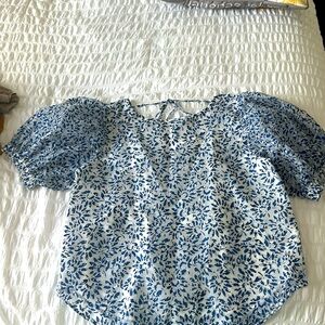 Women’s short sleeve blouse. Never worn. New w/o tags.